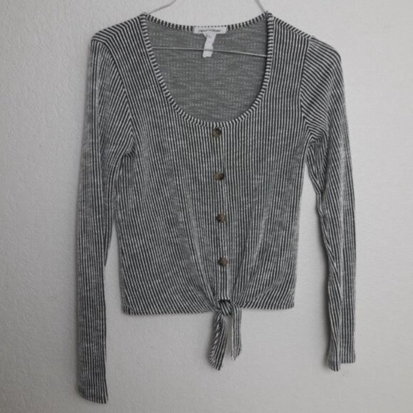 Caution to the wind Striped Top Front Ties XS/S - Picture 1 of 5